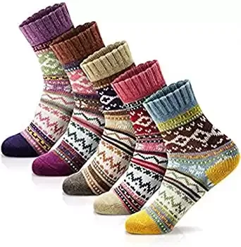 30. Women's Winter Socks Gift Box