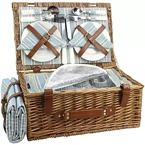 9. Housewarming Picnic Basket Set